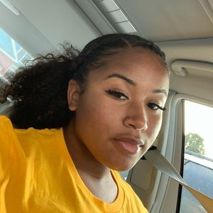 Meet your Posher, Camryn